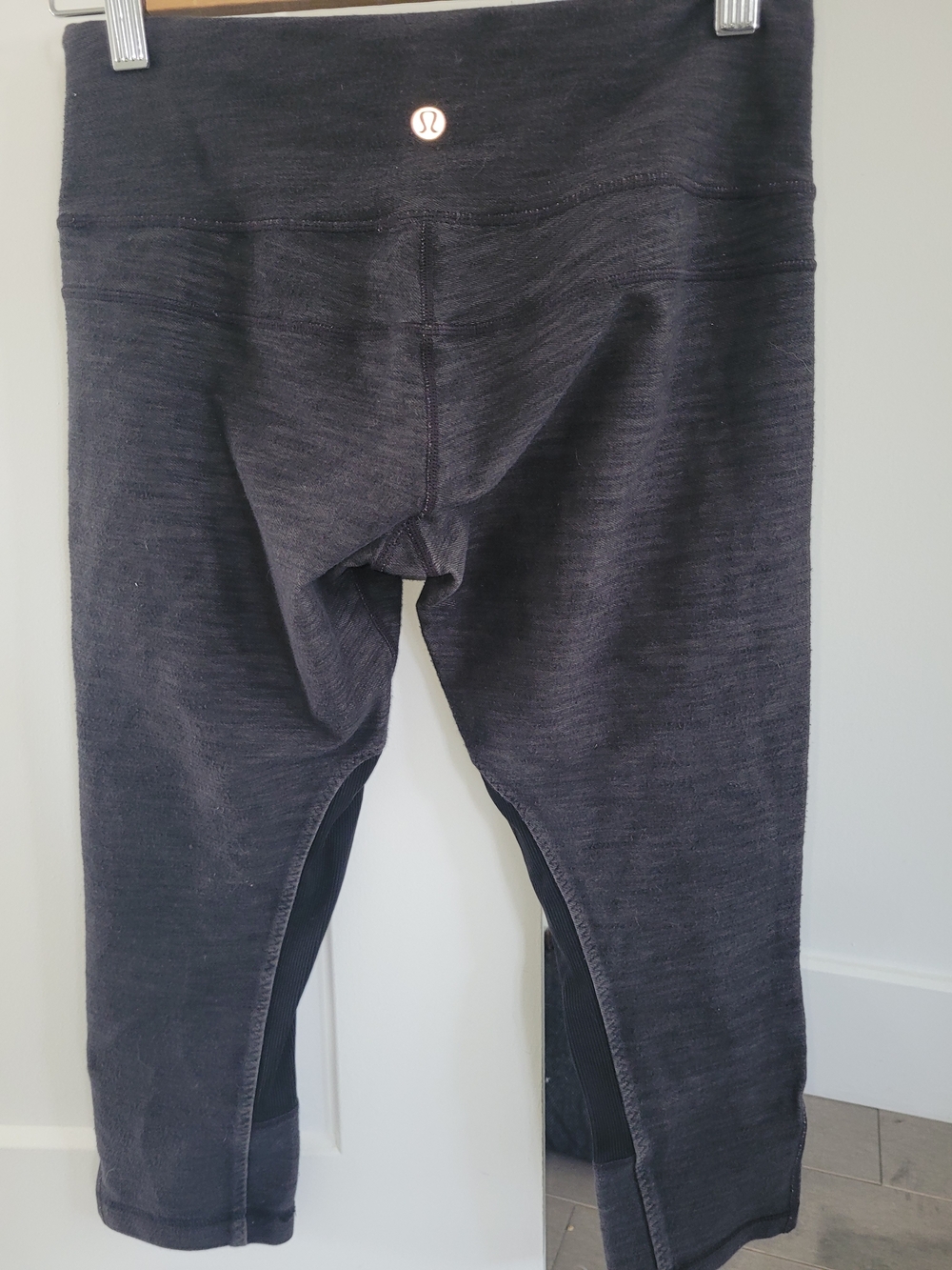 lululemon athletica Charcoal Black Cropped Performance Leggings
